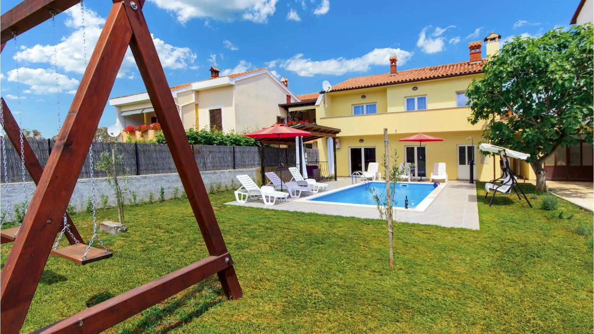 Stunning Home In Pula With Wifi