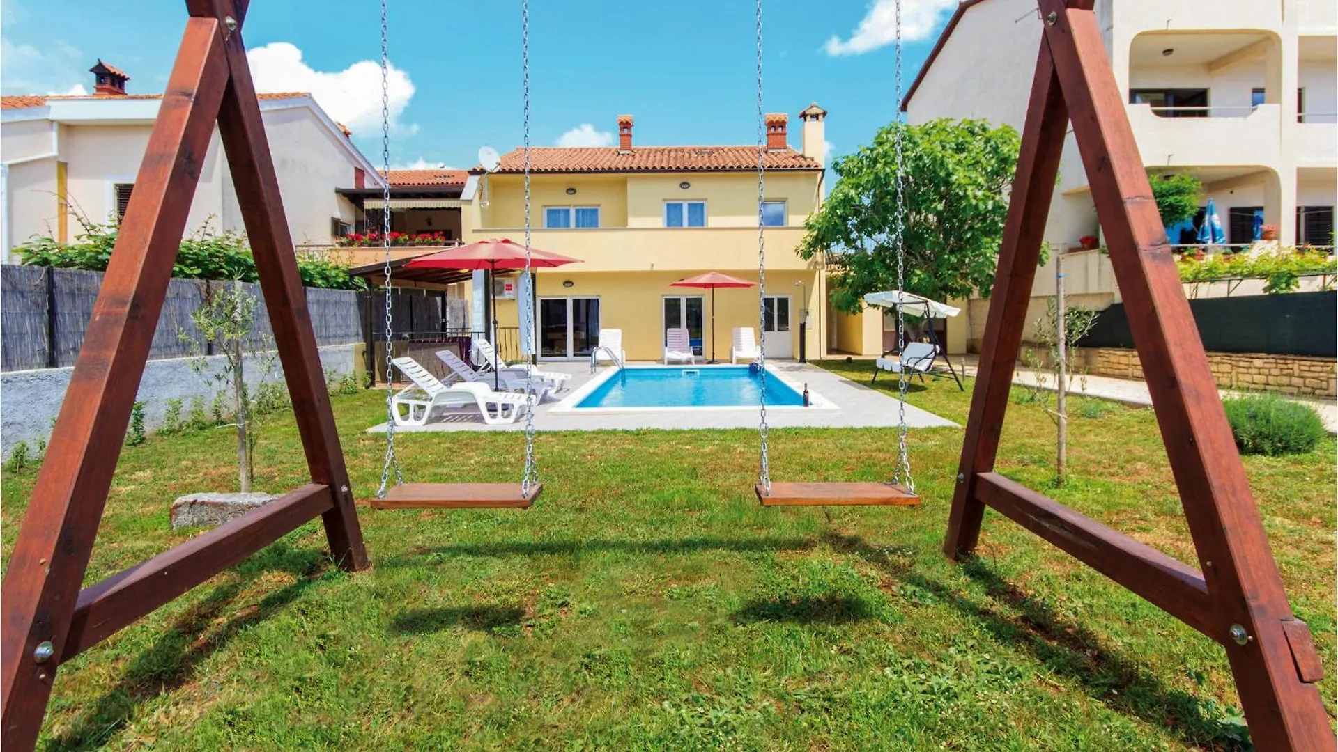 Stunning Home In Pula With Wifi 0*,